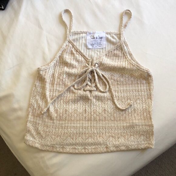 Sadie & Sage Lace up Knit Crop top size M like new - Picture 1 of 3